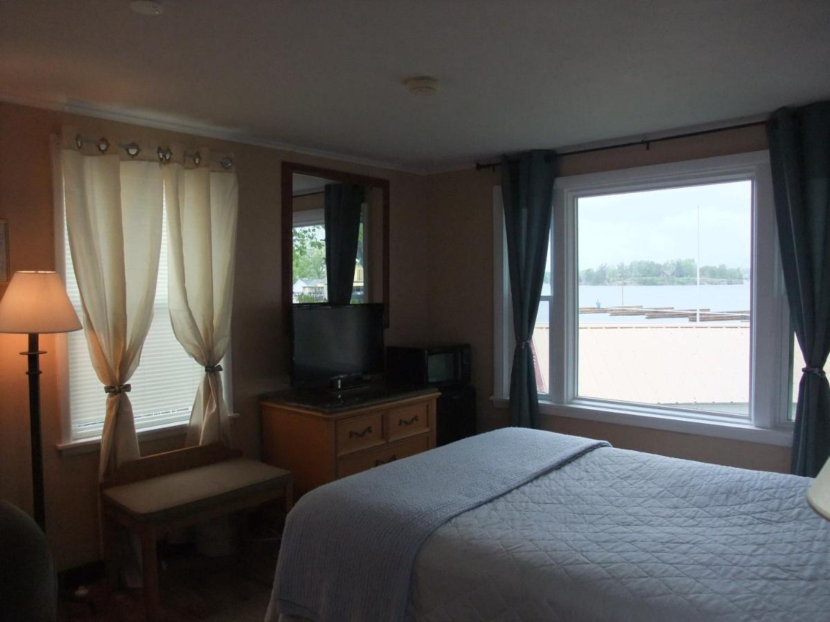 Hills Motel & Marina アレクサンドリア・ベイ エクステリア 写真
