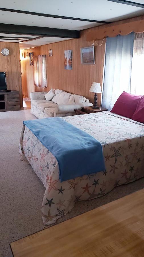 Hills Motel & Marina アレクサンドリア・ベイ エクステリア 写真